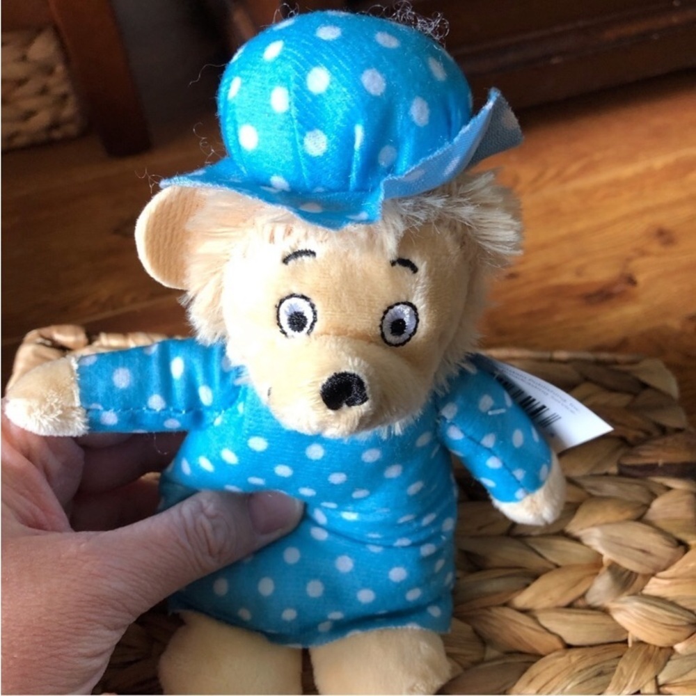 PBS: The Berenstain Bears: Mama Bear Plush